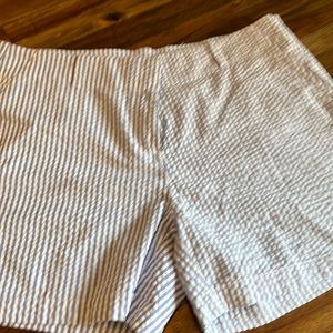 Vineyard vines seersucker shorts . NWOT ... never been worn .